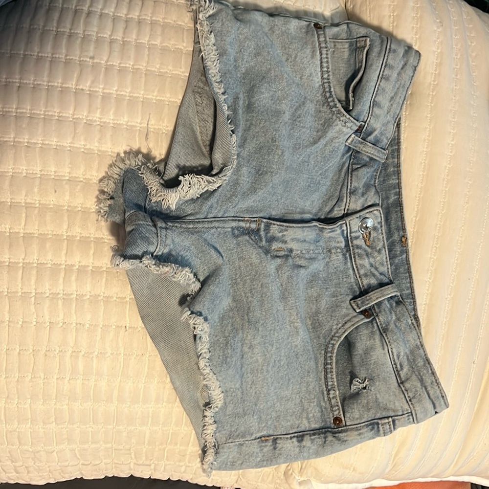 Jean shorts booty shorts